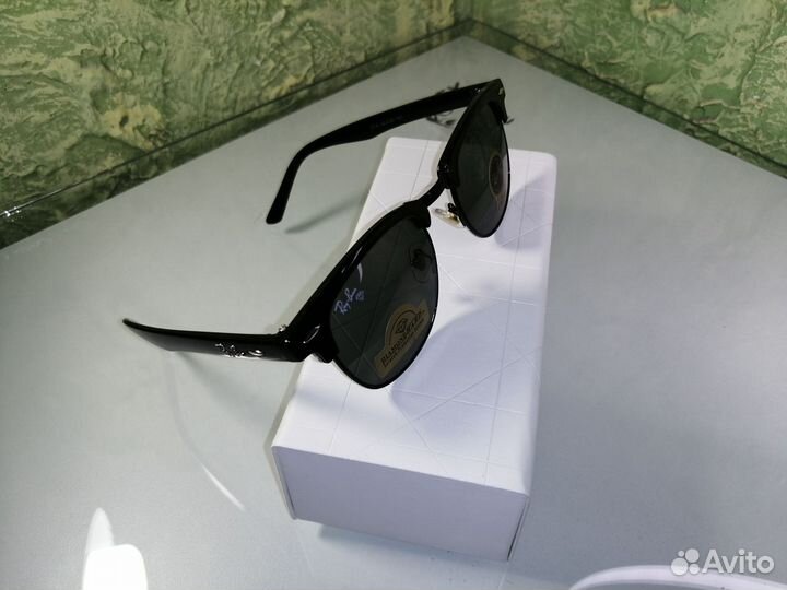 Солнцезащитные очки ray ban clubmaster