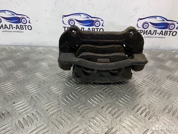 Суппорт передний правый Kia Sorento XM 2.2L diesel