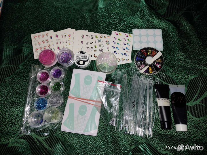 Для декора ногтей, подделок и пр