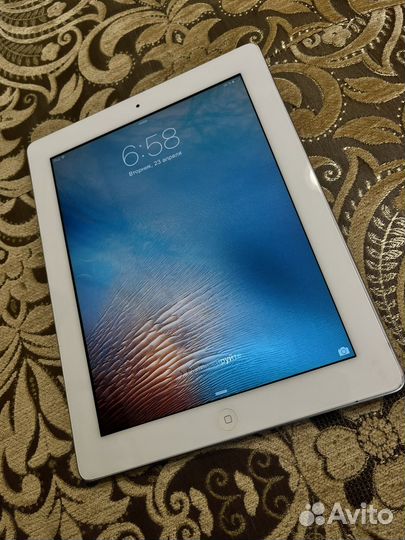 Планшет Apple iPad 2