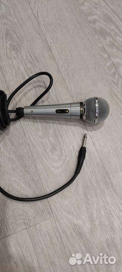 Микрофон для караоке LG
