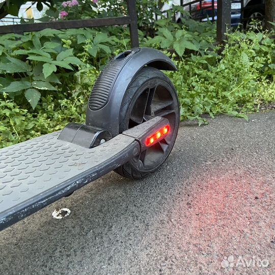Электросамокат Ninebot KickScooter ES4
