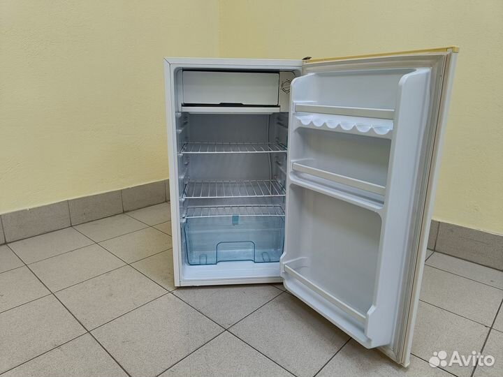 Холодильник бу Supra