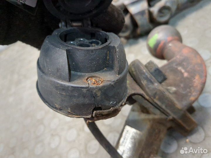 Прицепное устройство Volkswagen Passat 5, 2001