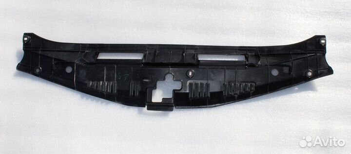 Camry 70 Накладка замка капота Оригинал 18-23