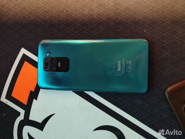 Телефон Xiaomi Redmi Note 9