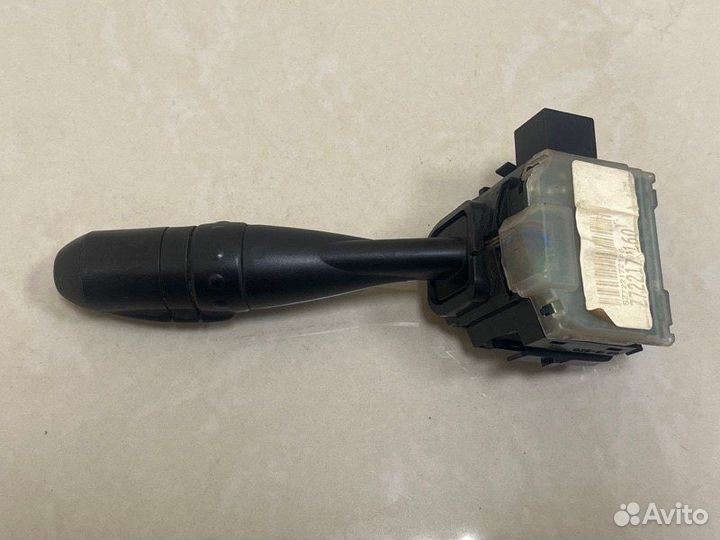 Подрулевой переключатель поворотов Mitsubishi Colt