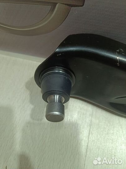 Рычаг подвески nissan X-trail T32 Прав