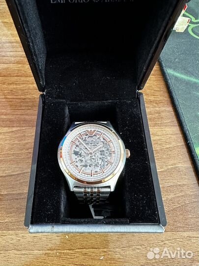 Часы Emporio Armani