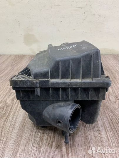 Корпус воздушного фильтра Opel Astra H Z17DTH