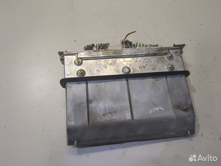 Блок управления двигателем Lexus LS430 UCF30, 2002