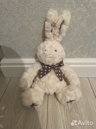 Плюшевый заяц