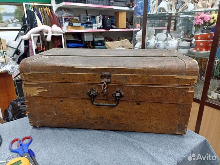 Старинный деревянный сундук. Ларь. (Сзр)