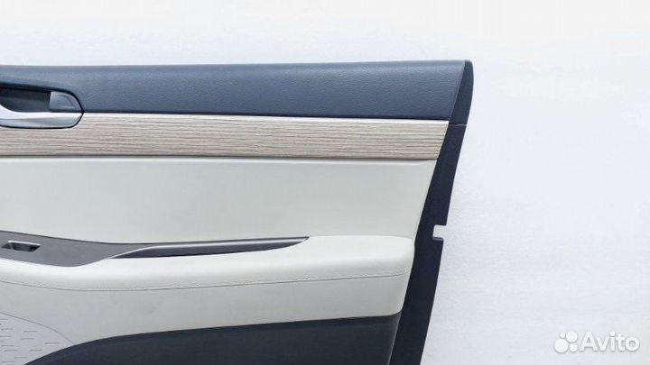 Б/У Обшивка двери Состояние хорошее, оригинал