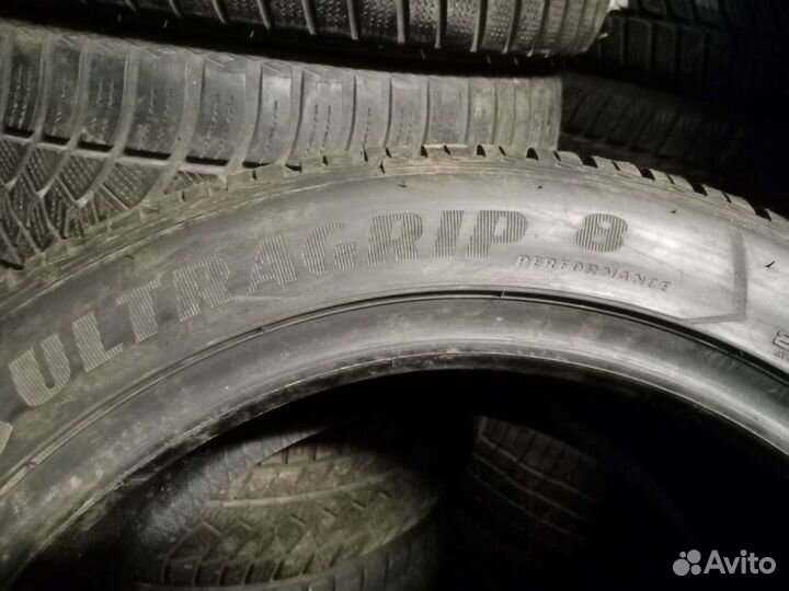 Goodyear UltraGrip 8 Performance 225/50 R17