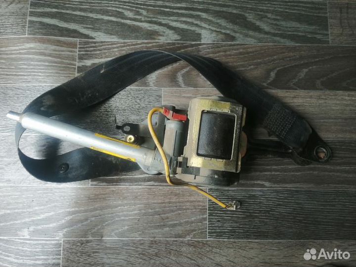 Ремень безопасности передний правый Примера Р11