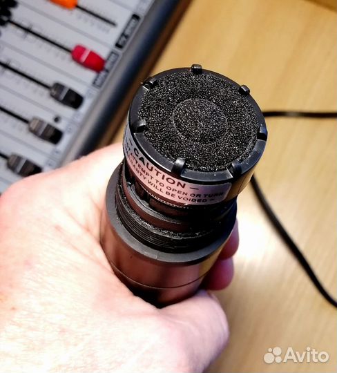 Микрофоны беспроводные на 1 базе