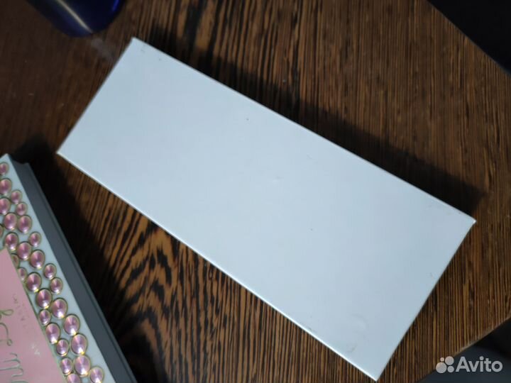 Тени Kylie Jenner