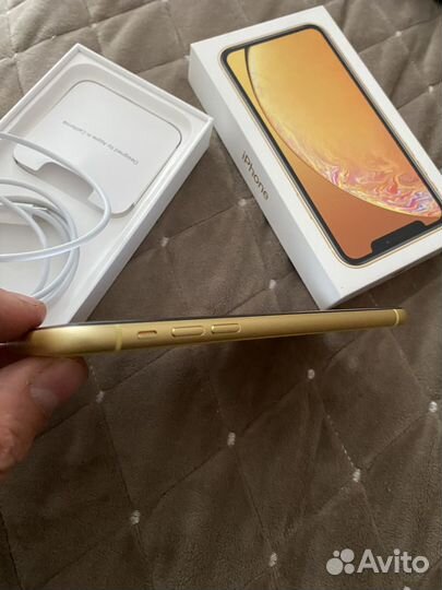 iPhone Xr, 64 ГБ