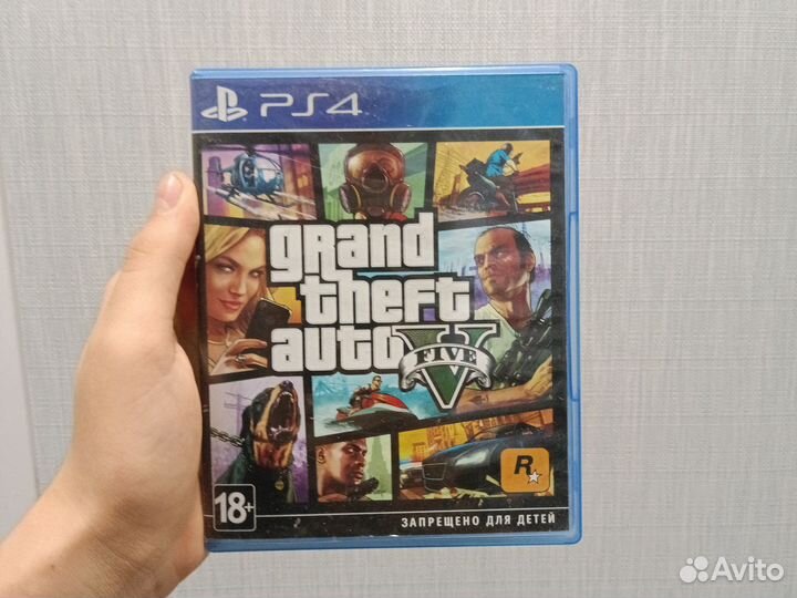 Диск на ps4 гта 5