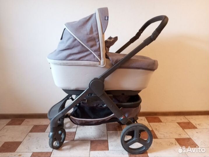 Коляска Chicco 3 в 1