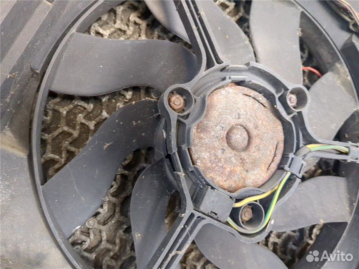 Вентилятор радиатора Peugeot Partner, 2001