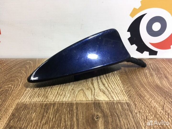 Антенна плавник на крышу Bmw X3 E83 3.0 N52 2007