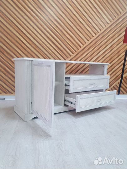 Тумба под телевизор