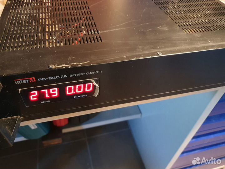 Автоматическое зарядное устройство 9207A