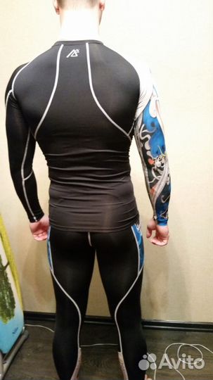 Спортивный костюм (рашгарда)