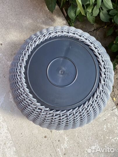 Кашпо для цветов из ротанга