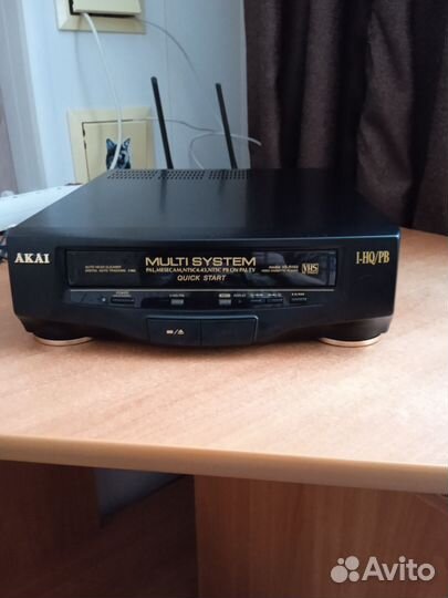 Видеомагнитофон akai