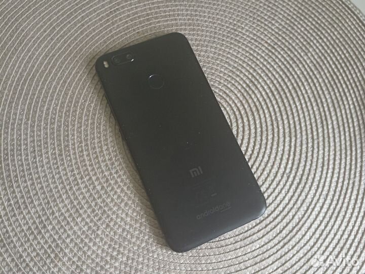 Xiaomi Mi A1 Android One, 4/64 ГБ