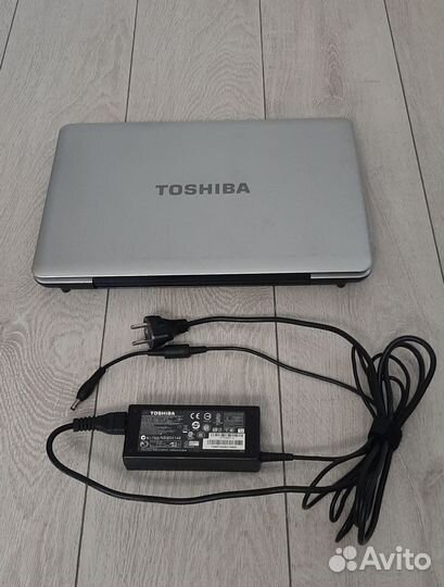 Ноутбук toshiba Satellite L500-1WP на запчасти