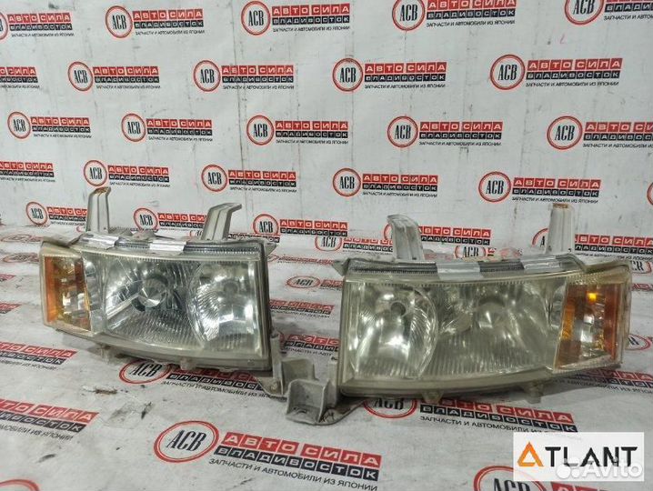 Фара toyota BB