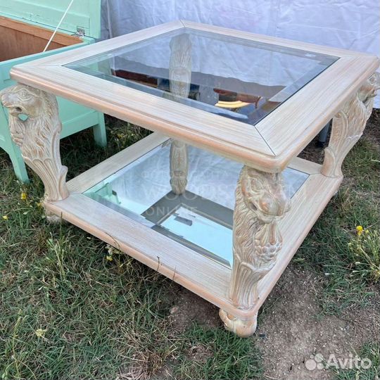 Стол журнальный. Столешница. Антикварная мебель