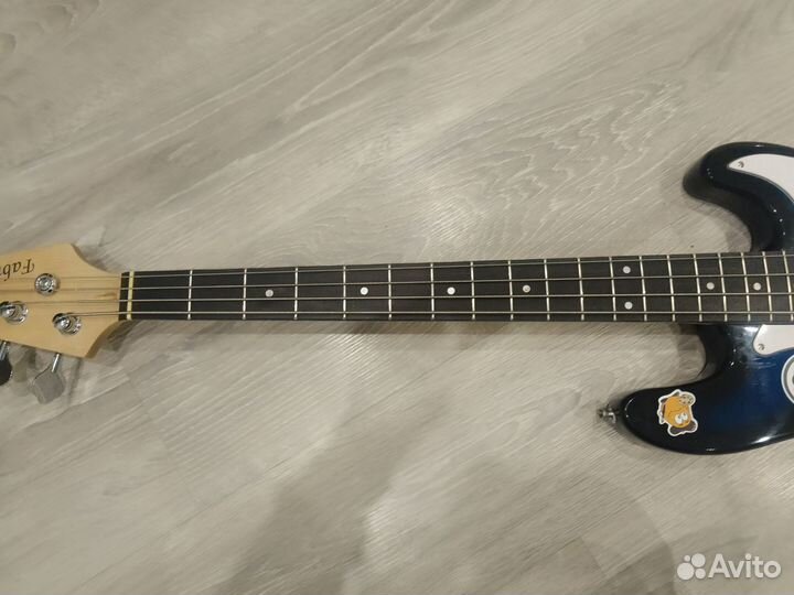 Бас гитара fabio pb 10 bls