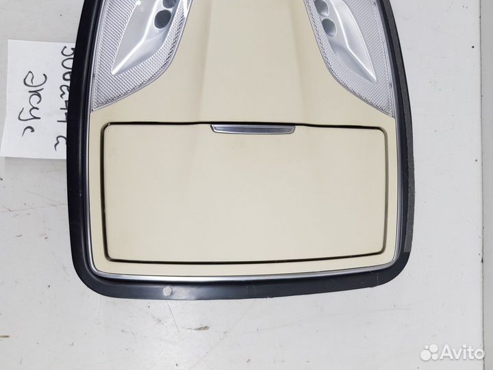 Плафон внутреннего освещения передний