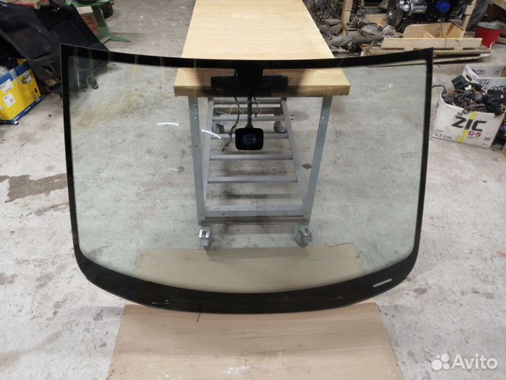 Стекло лобовое Volkswagen Golf Plus 1 (2005-2009)