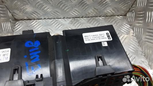 Блок предохранителей ford fusion 1 (ENI18M101)