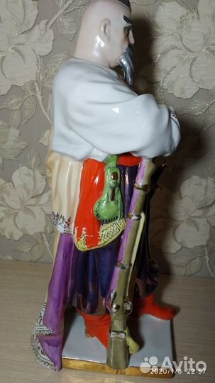 Статуэтка фарфор Тарас Бульба 50 см Полонное