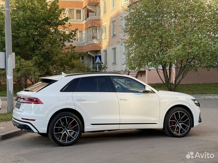 Audi Q8 3.0 AT, 2022, 19 800 км