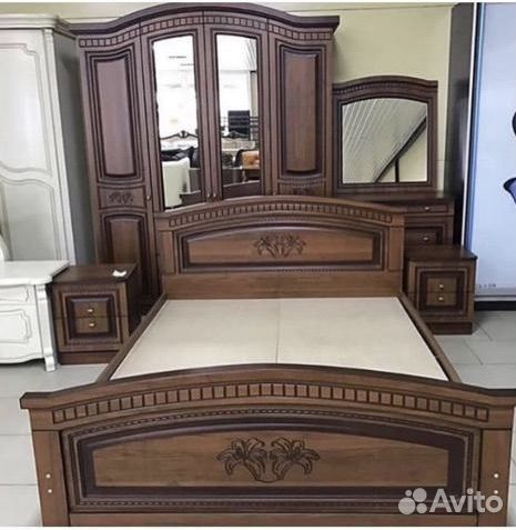 Спальный гарнитур