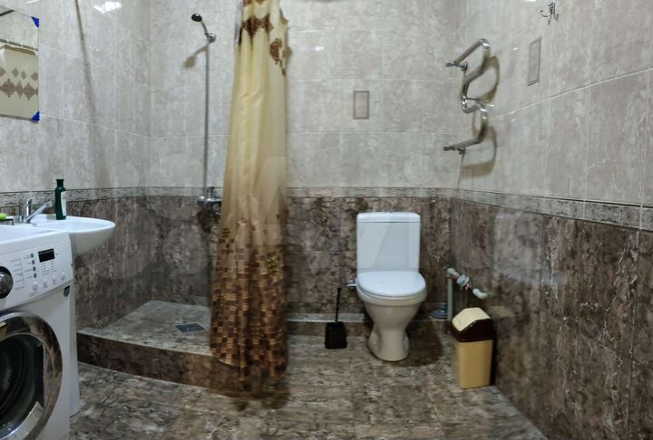 1-к. квартира, 42 м², 4/4 эт.