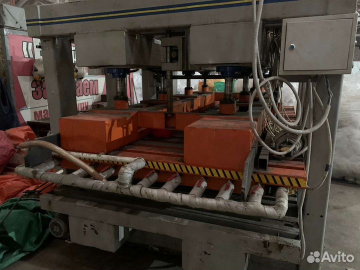 Гидравлический пресс горячий