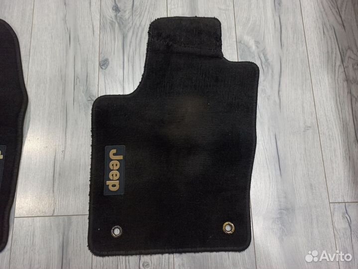 Коврики в салон Jeep Grand Cherokee IV WK2