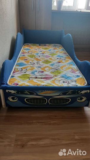 Детская кровать машинка с матрасом