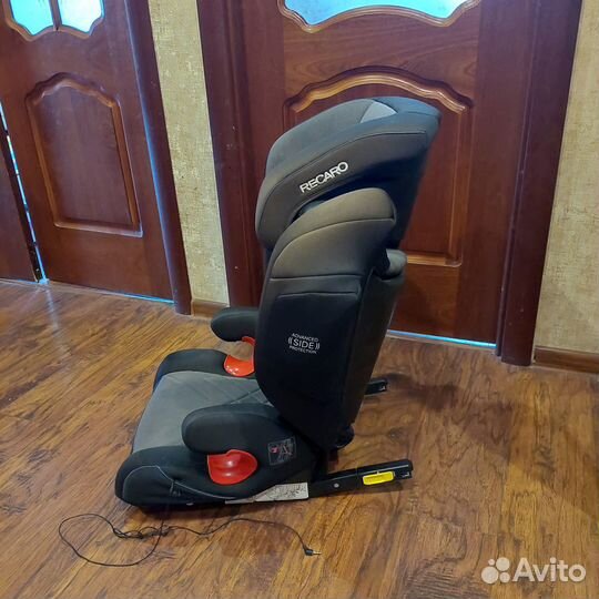 Автокресло Recaro ориг. в хорошем состоянии