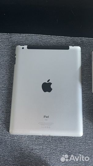 iPad 3 32GB Wi-Fi + Cellular