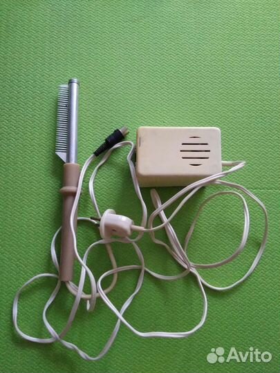 Плойка расческа